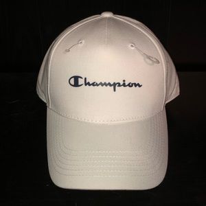 Champion whit, navy blue script hat